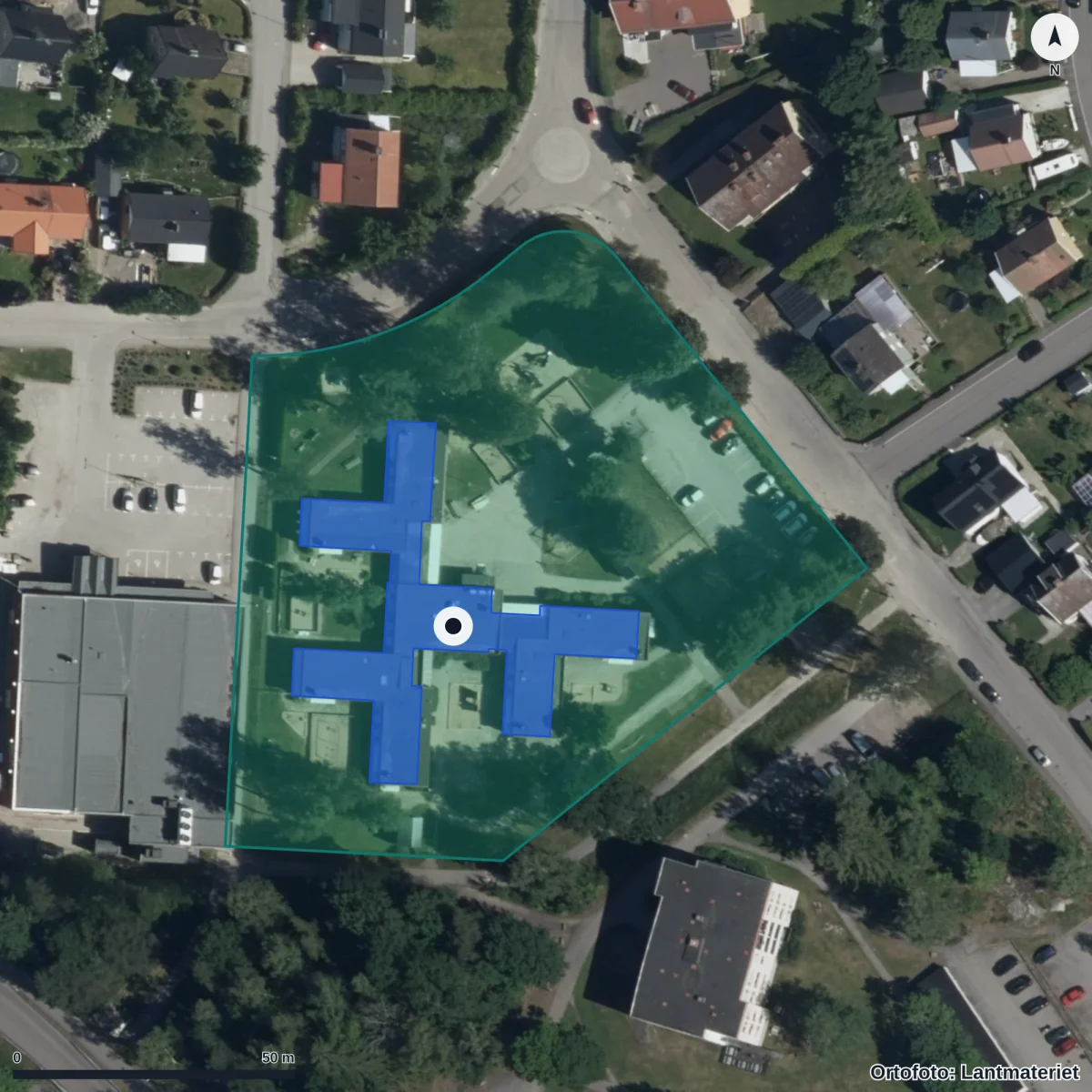 Flygbild över Förskolan Stavstugan, ortofoto från Lantmäteriet