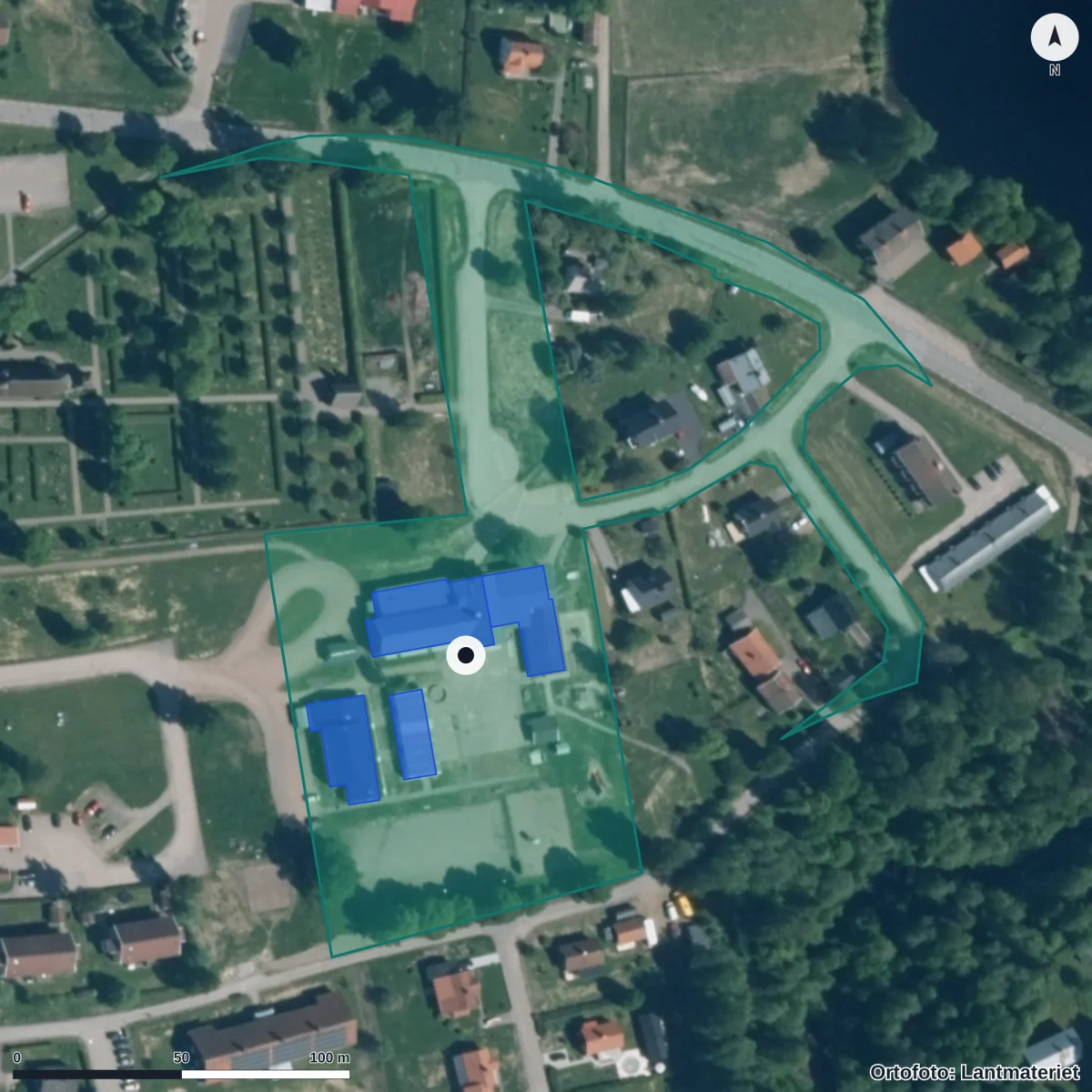 Flygbild över Förskolan Solrosen, ortofoto från Lantmäteriet