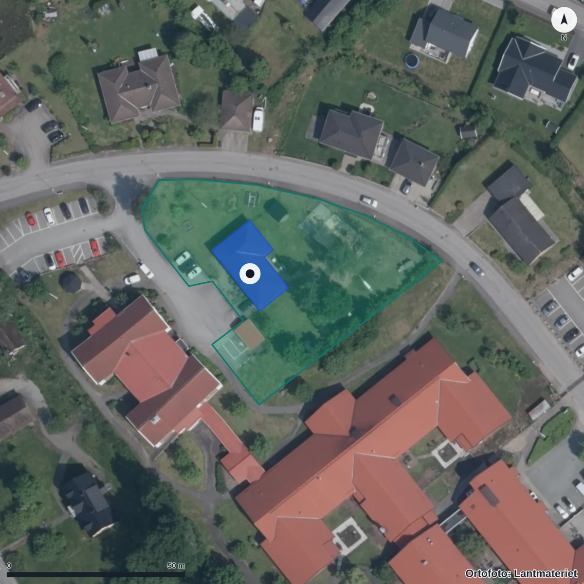 Flygbild över Linneas Förskola, ortofoto från Lantmäteriet
