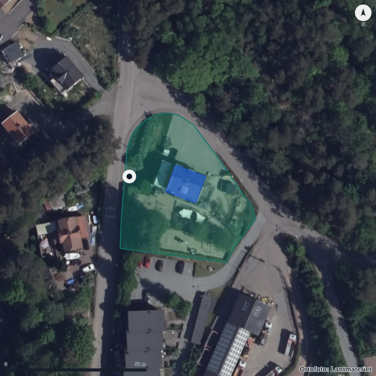Flygbild över Villa Ramnebacken, ortofoto från Lantmäteriet