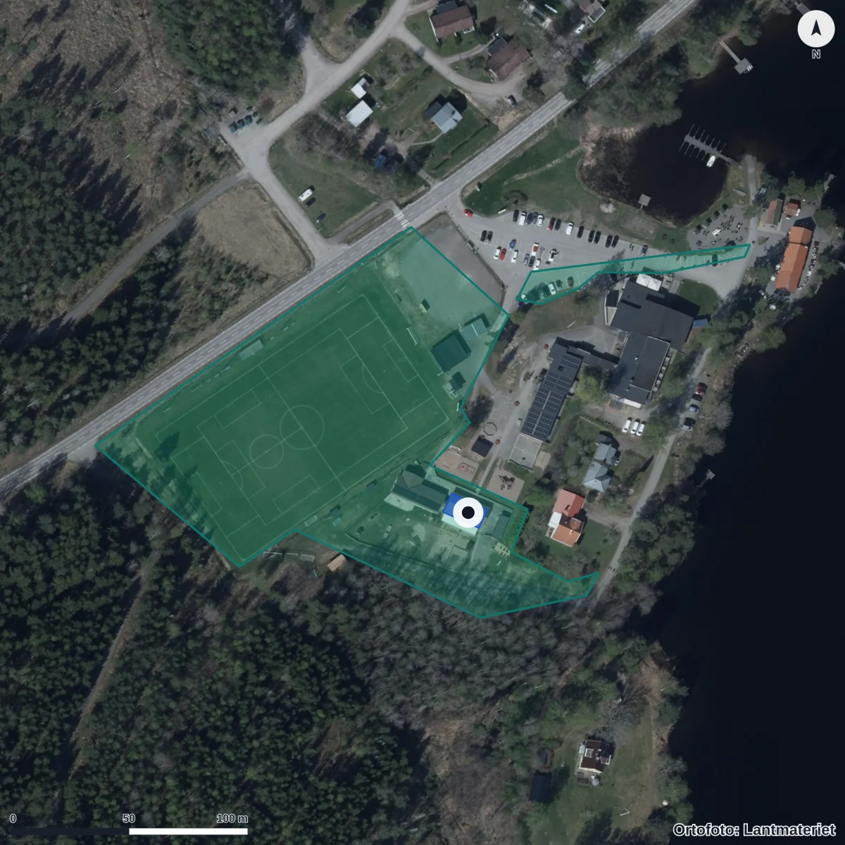 Flygbild över Värmskogs Friskola Och Förskola, ortofoto från Lantmäteriet