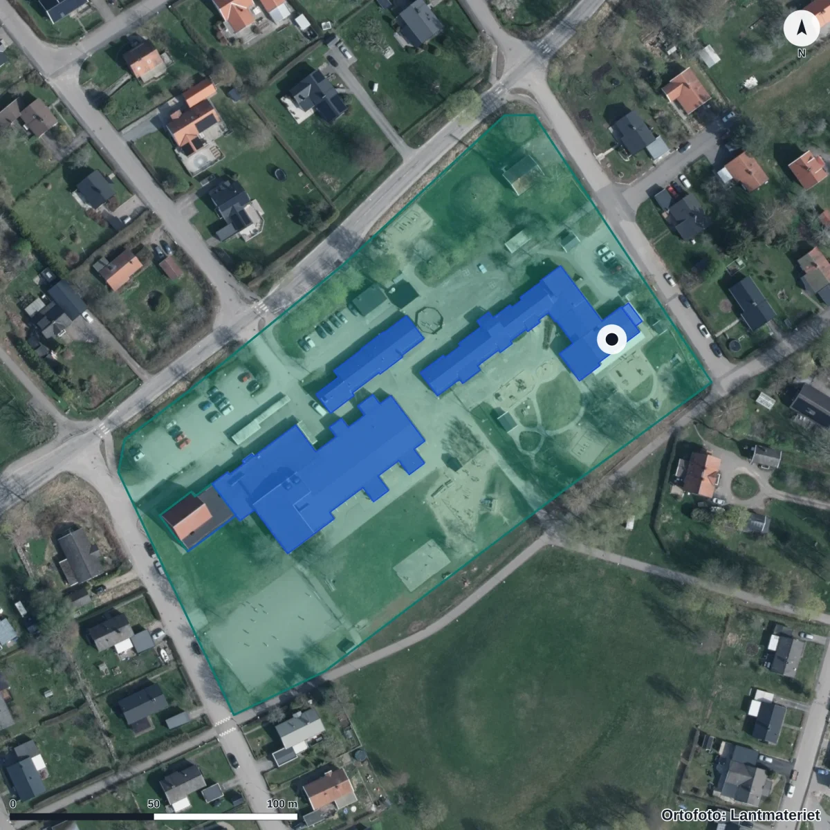 Flygbild över Förskolan Ekhagen, ortofoto från Lantmäteriet