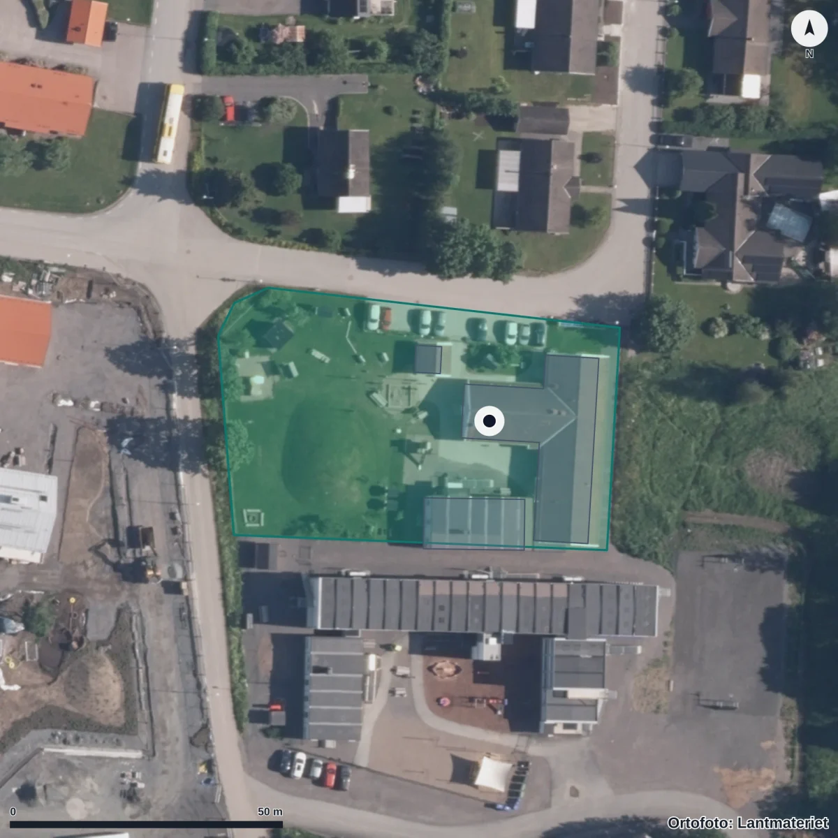 Flygbild över Harbo Förskola, ortofoto från Lantmäteriet