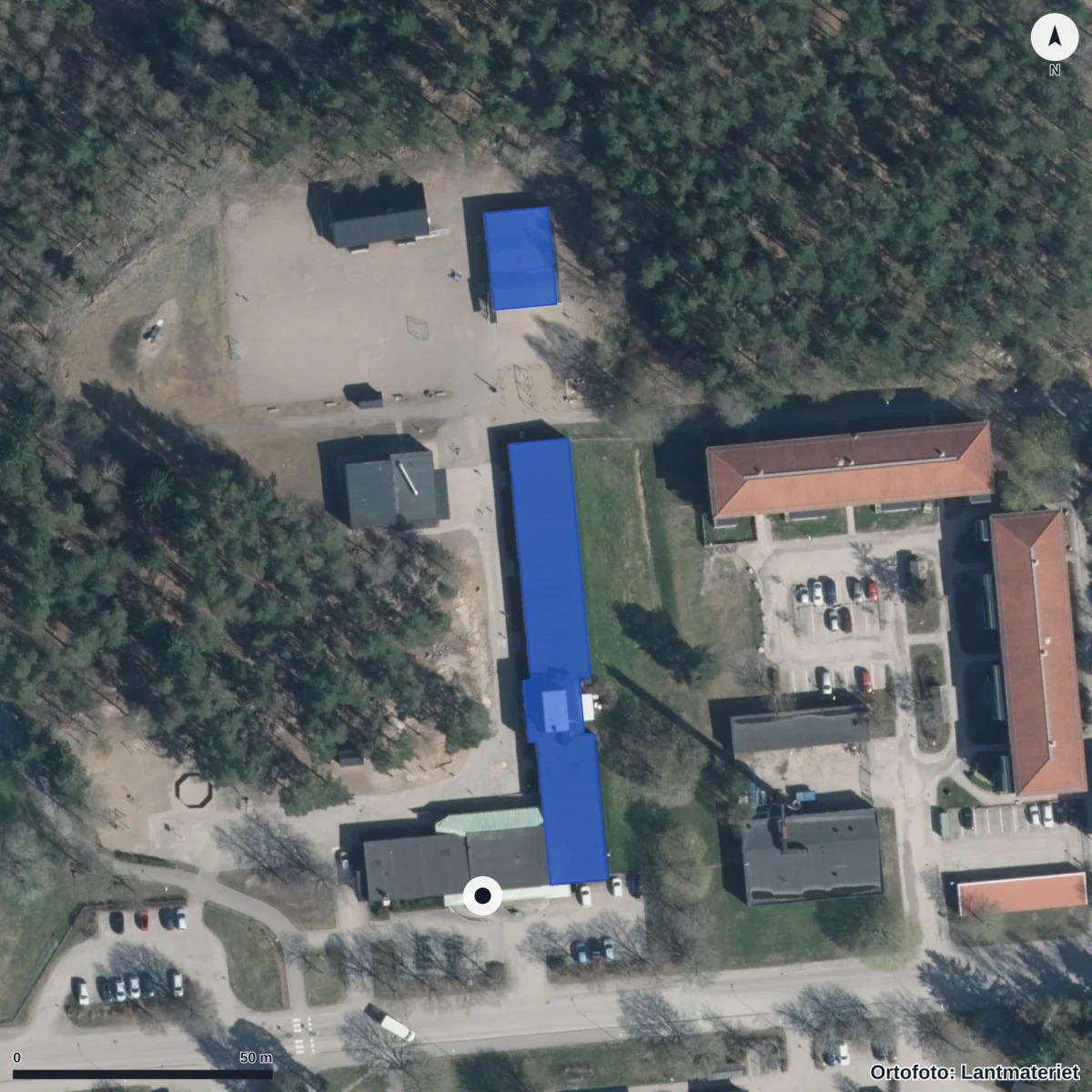 Flygbild över Nytorpsskolan, ortofoto från Lantmäteriet