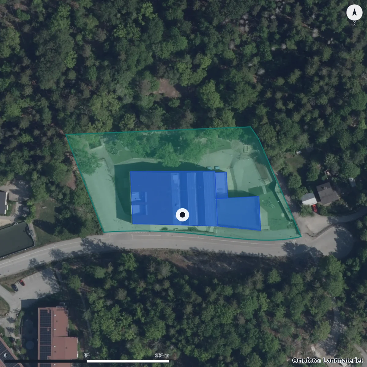Flygbild över Lärande Grundskola Skapa, ortofoto från Lantmäteriet