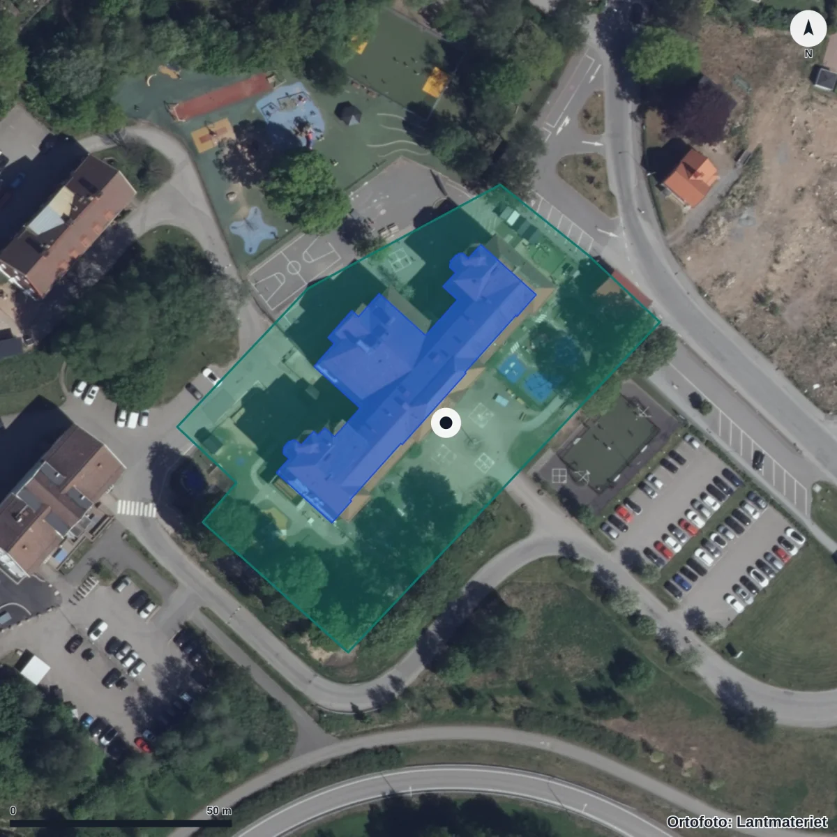 Flygbild över Malmen Montessori, ortofoto från Lantmäteriet