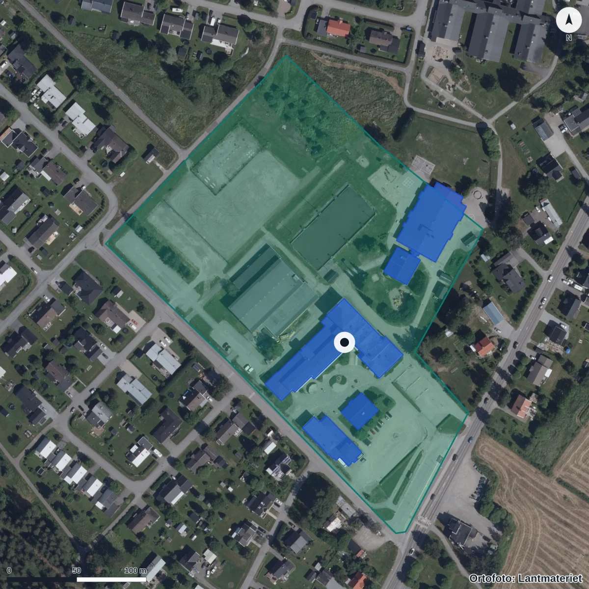 Flygbild över Hortlax skola, ortofoto från Lantmäteriet