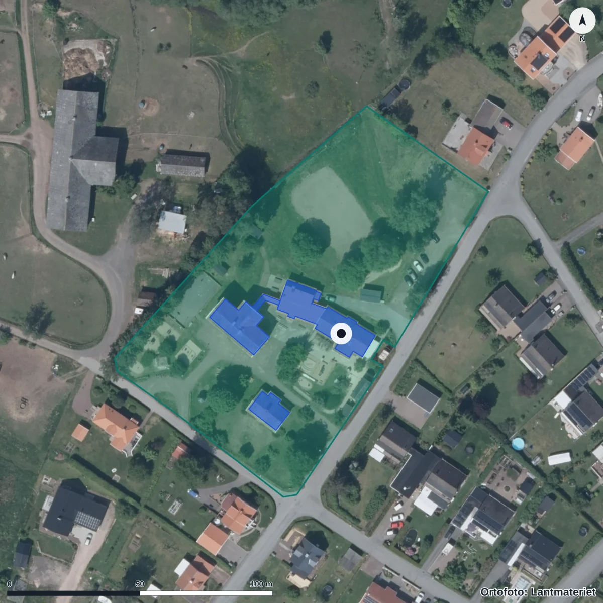 Flygbild över Örserumsskolan, ortofoto från Lantmäteriet