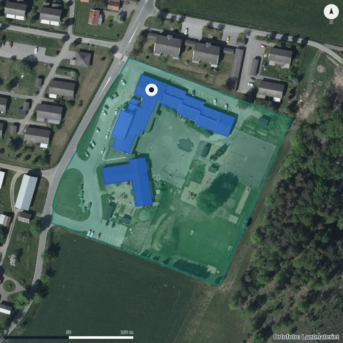 Flygbild över Tidavads skola, ortofoto från Lantmäteriet