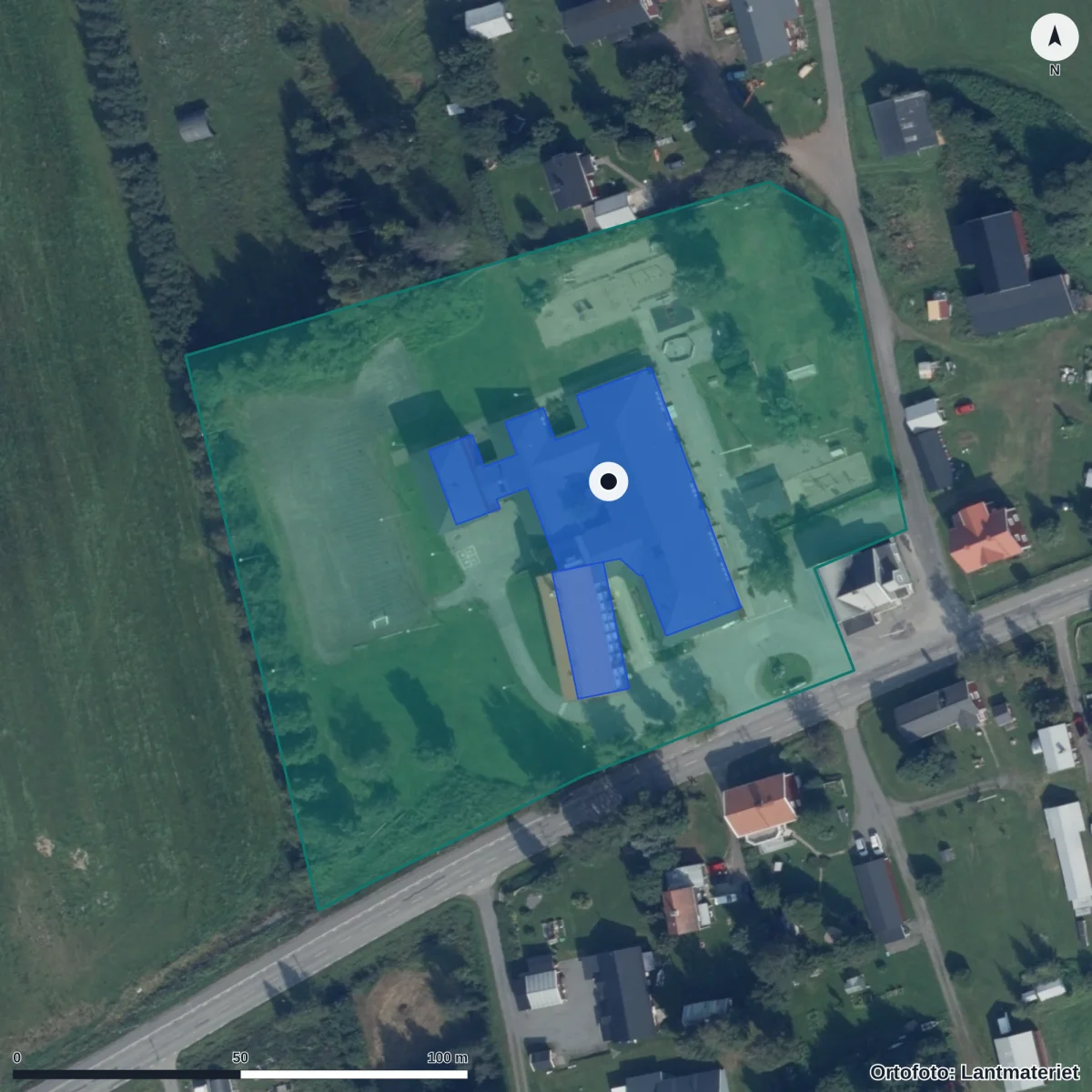 Flygbild över Medleskolan, ortofoto från Lantmäteriet