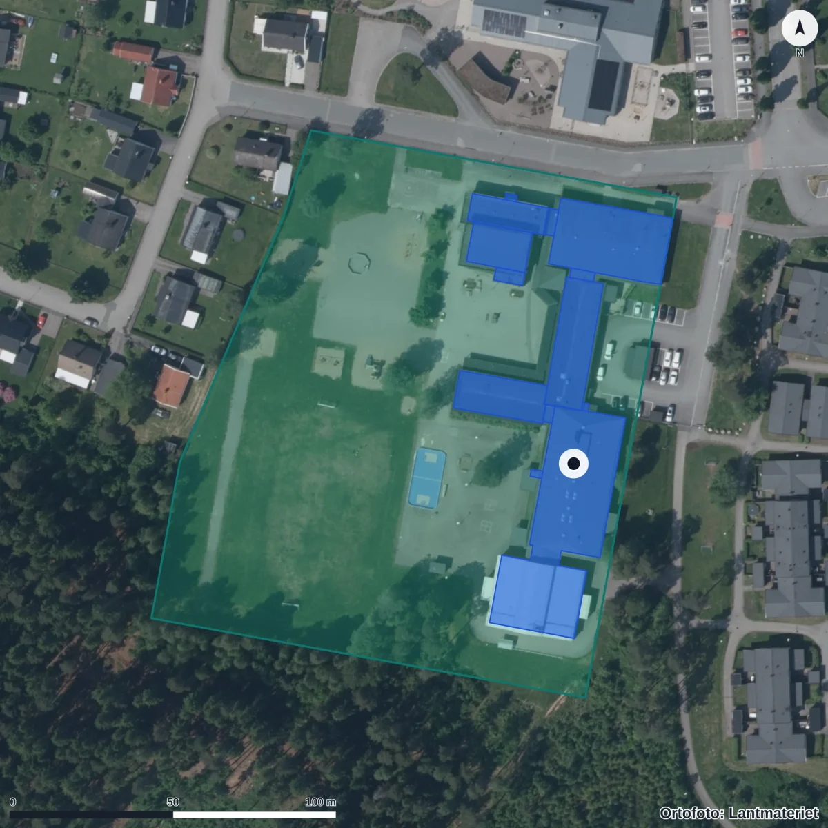 Flygbild över Hägneskolan, ortofoto från Lantmäteriet