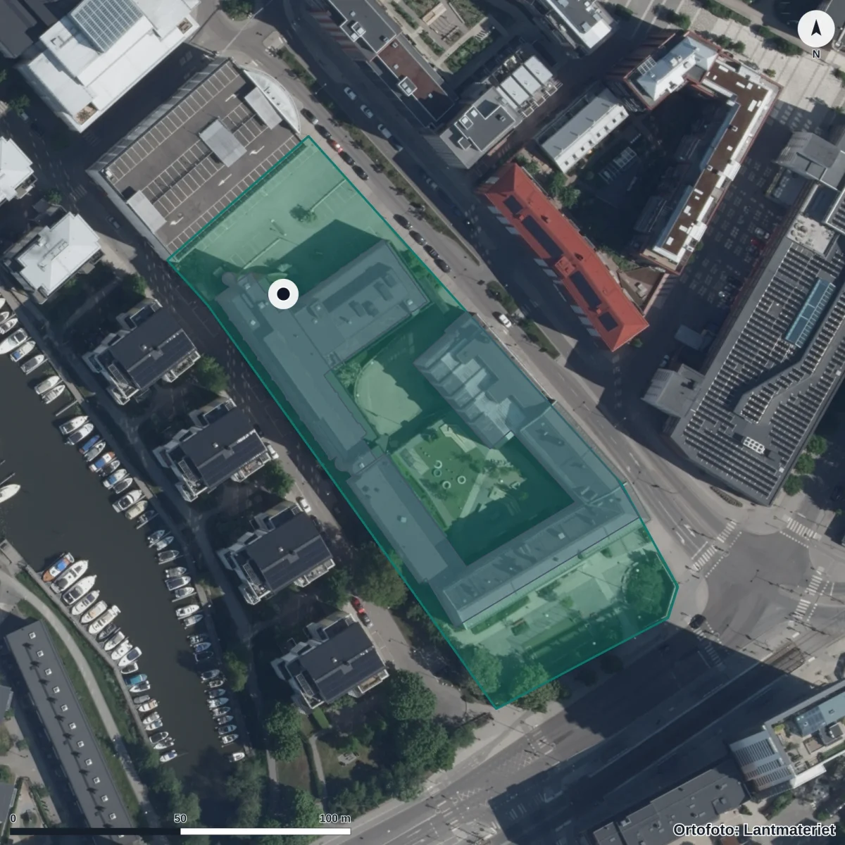 Flygbild över Sundbybergs vuxenutbildning, ortofoto från Lantmäteriet