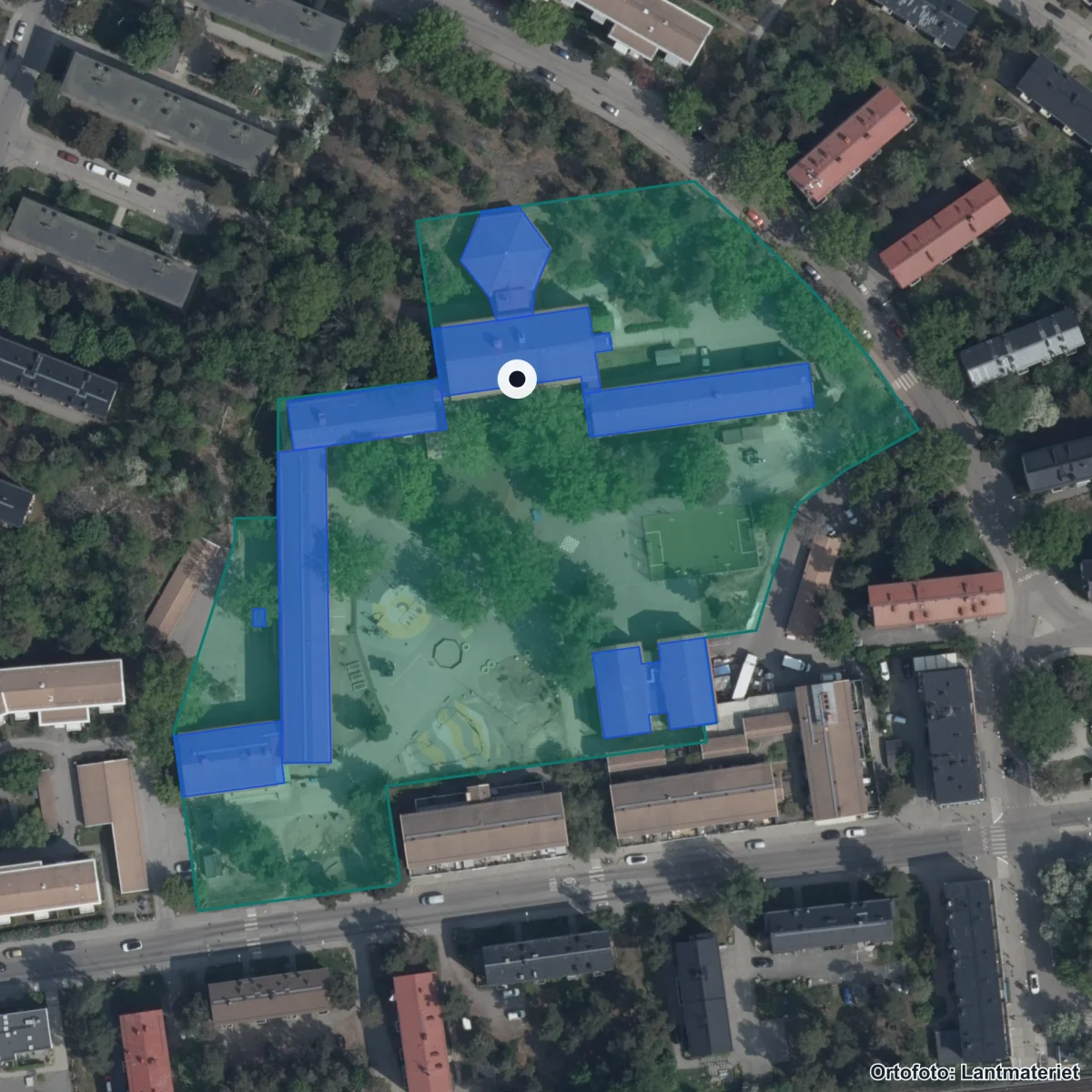 Flygbild över Kristna skolan, ortofoto från Lantmäteriet
