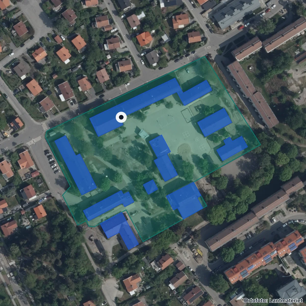 Flygbild över Tallkrogens skola, ortofoto från Lantmäteriet