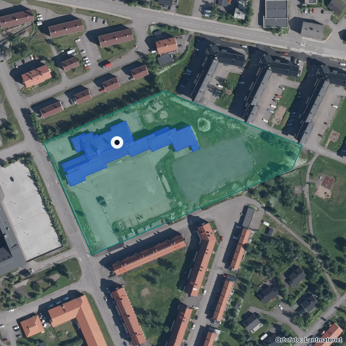 Flygbild över Triangelskolan, ortofoto från Lantmäteriet