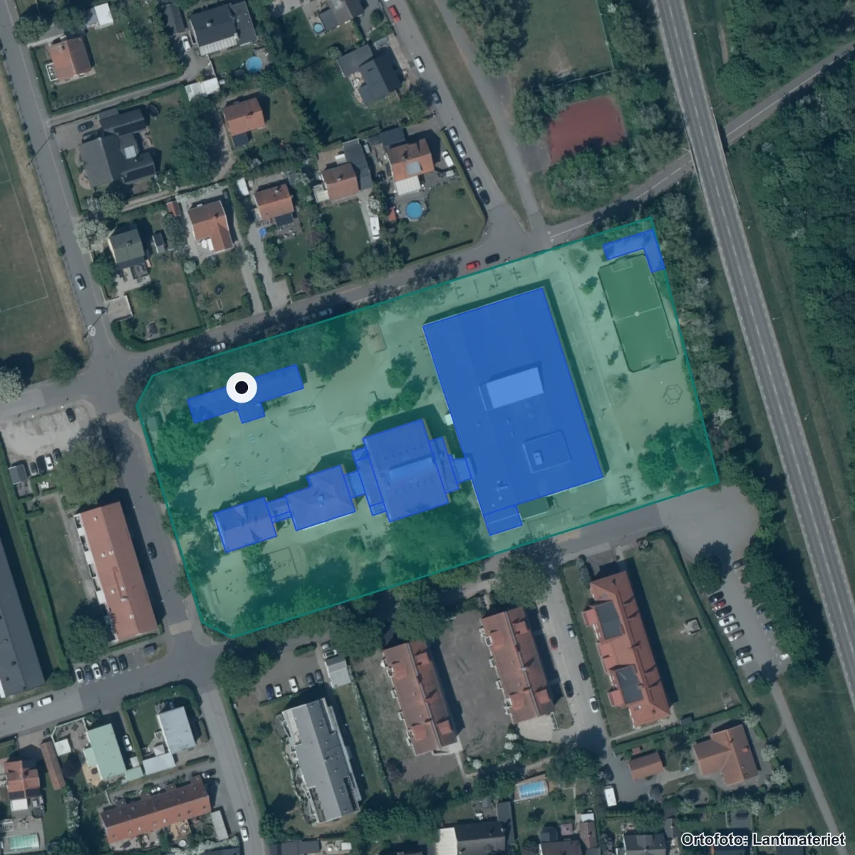Flygbild över Noblaskolan Vellinge, ortofoto från Lantmäteriet