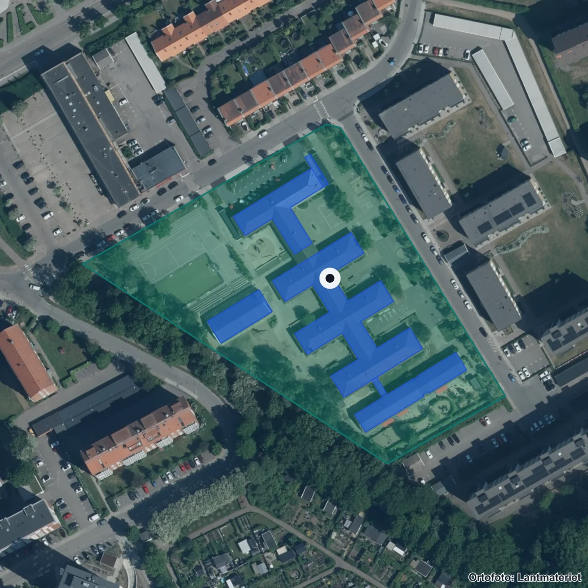 Flygbild över Ringstorpsskolan, ortofoto från Lantmäteriet