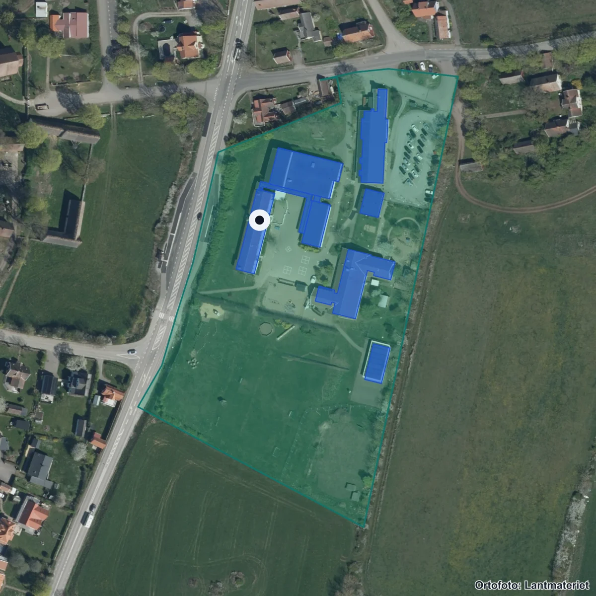 Flygbild över Glömmingeskolan, ortofoto från Lantmäteriet