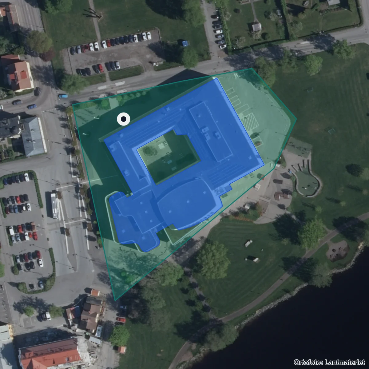 Flygbild över Sjöängsskolan, ortofoto från Lantmäteriet