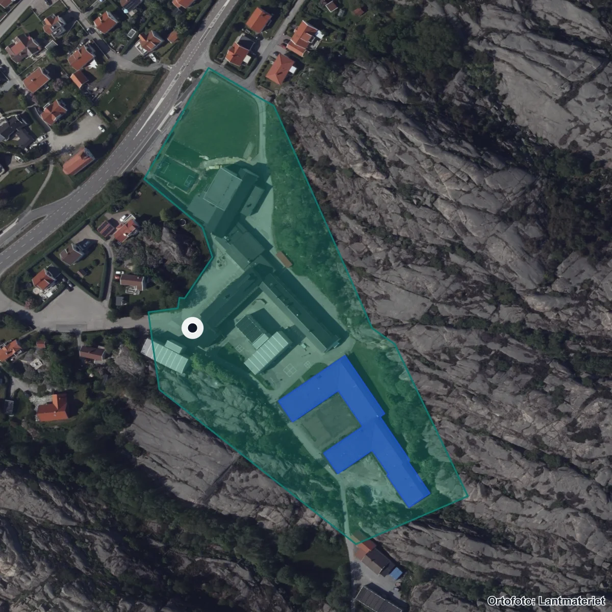 Flygbild över Bleketskolan, ortofoto från Lantmäteriet