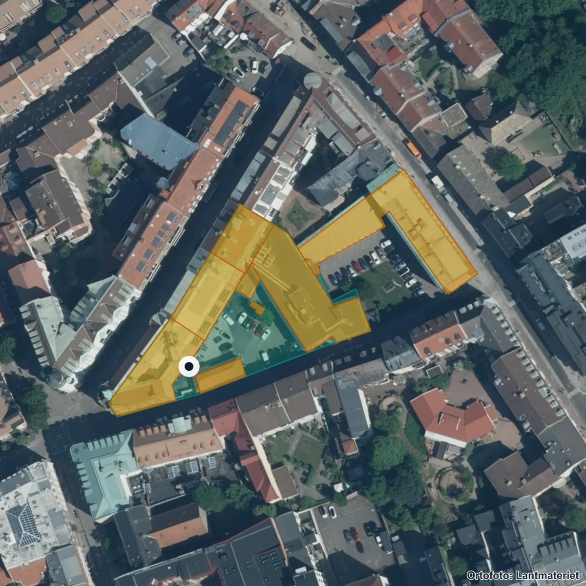 Flygbild över Innovitaskolan Helsingborg, ortofoto från Lantmäteriet