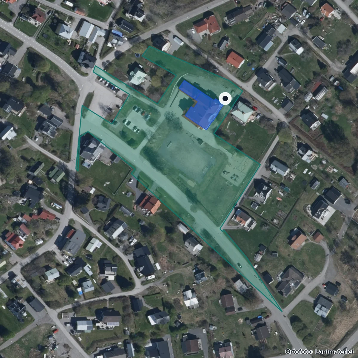 Flygbild över Fagerviks skola, ortofoto från Lantmäteriet