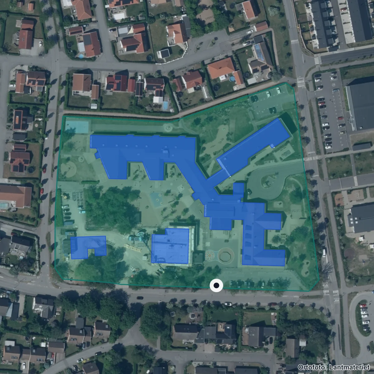 Flygbild över Skegrie skola, ortofoto från Lantmäteriet