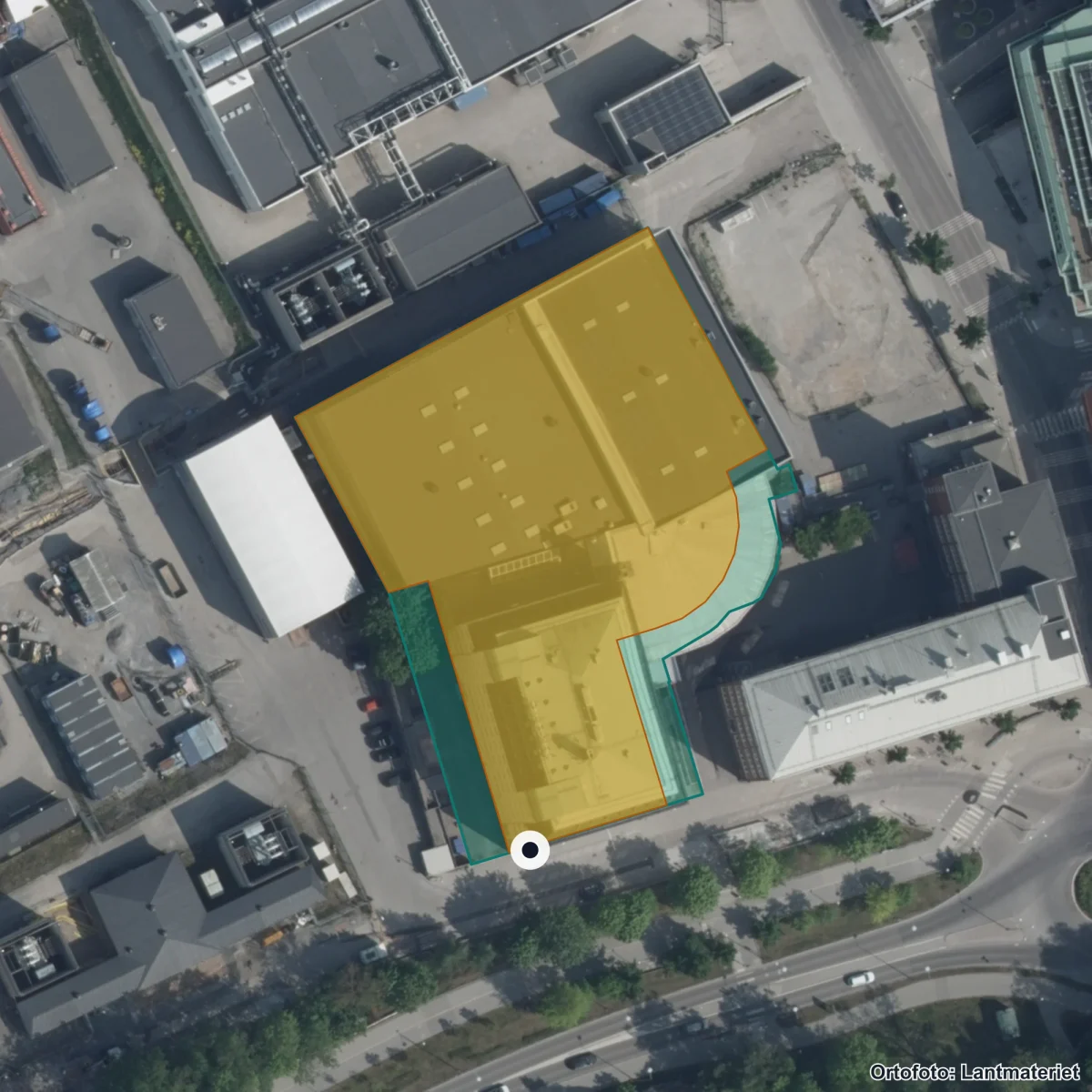 Flygbild över Fryshuset Grundskola Hammarby Sjöstad, ortofoto från Lantmäteriet