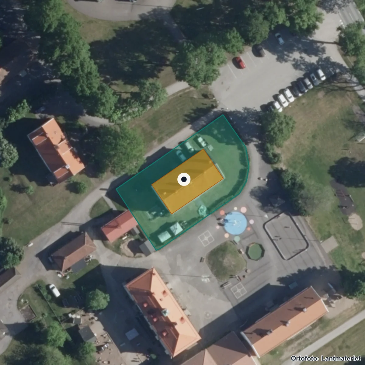 Flygbild över Ringeltaubska skolan, ortofoto från Lantmäteriet