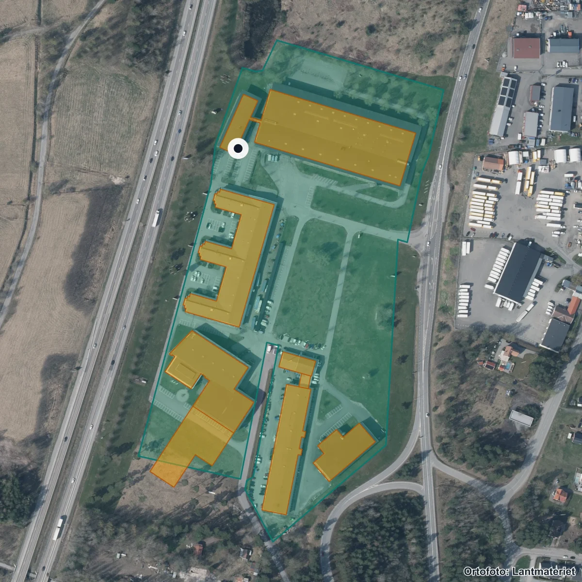 Flygbild över Yrkesutbildningscenter - Nercia, ortofoto från Lantmäteriet
