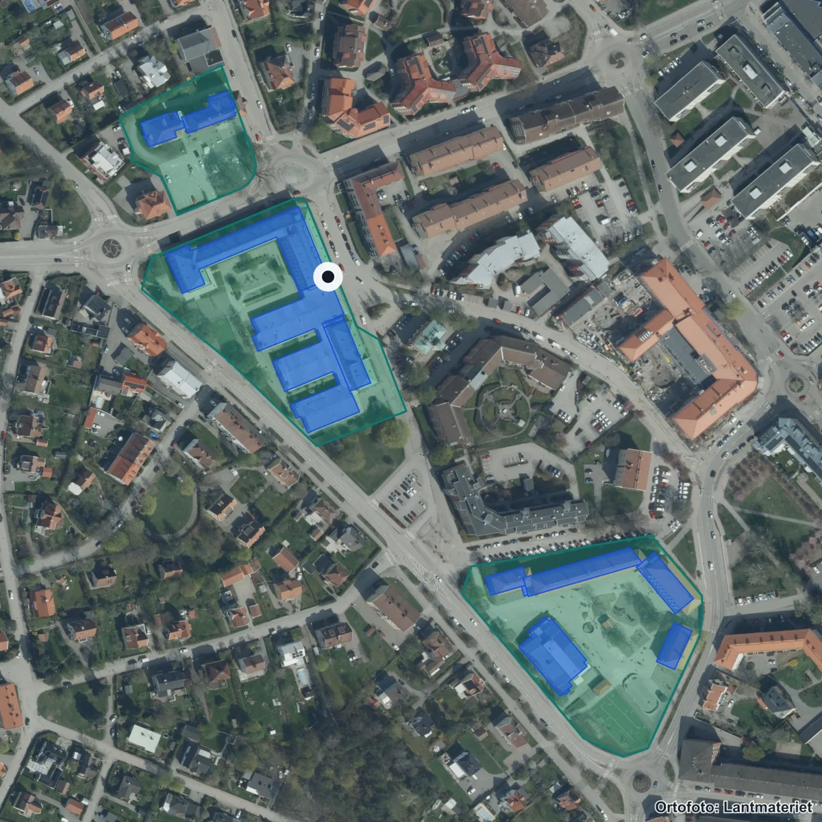 Flygbild över Paulinska skolan, ortofoto från Lantmäteriet