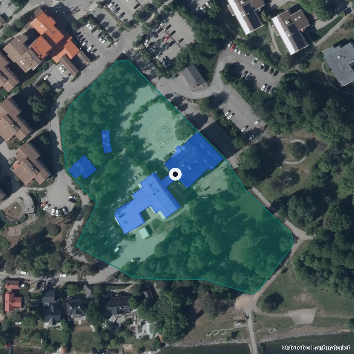 Flygbild över Söderfjärdsskolan, ortofoto från Lantmäteriet