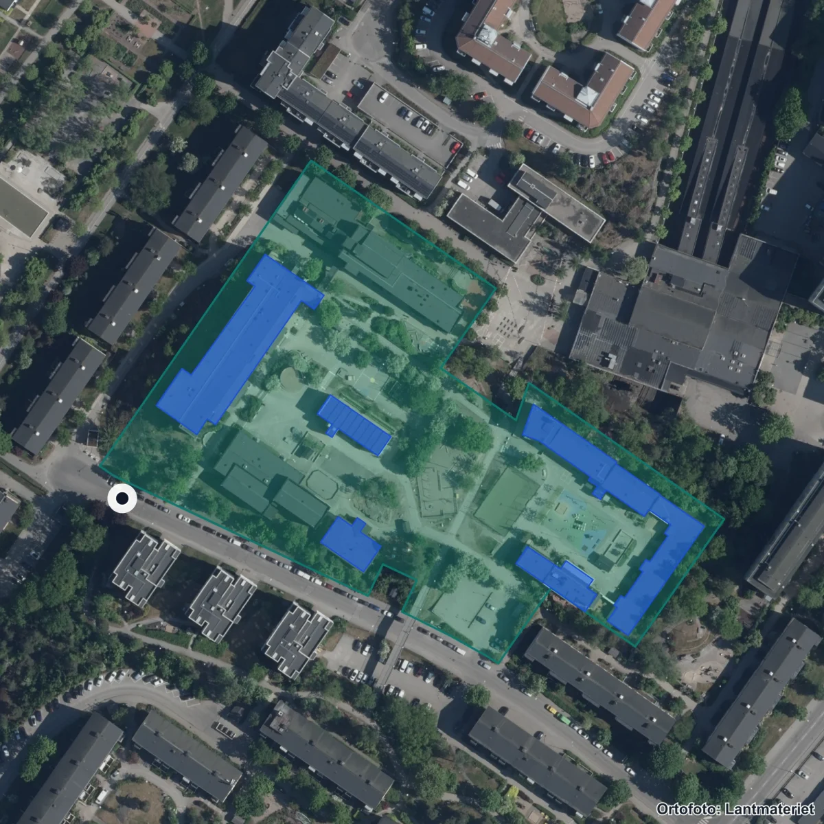 Flygbild över Sätraskolan, ortofoto från Lantmäteriet