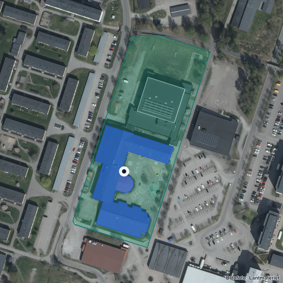 Flygbild över Frödingskolan, ortofoto från Lantmäteriet