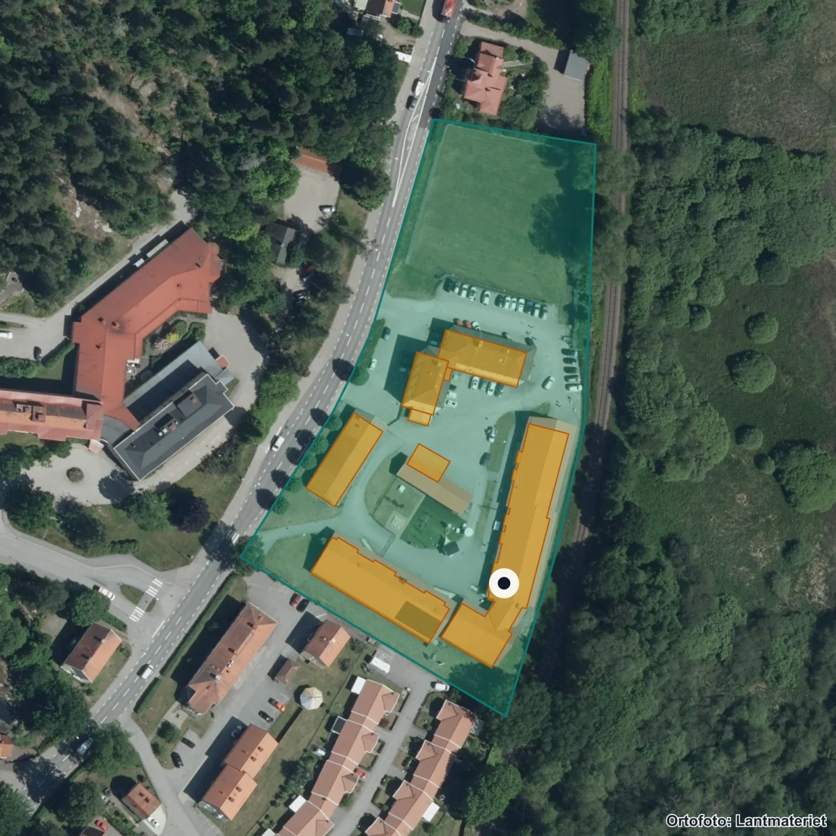 Flygbild över Stjärneboskolan, ortofoto från Lantmäteriet