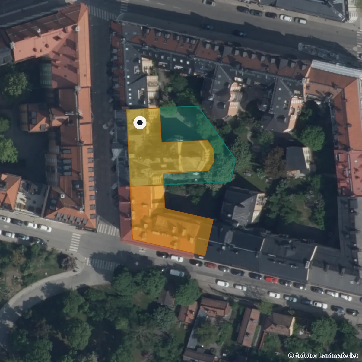 Flygbild över Stockholms Montessoriskola Anne Frank, ortofoto från Lantmäteriet
