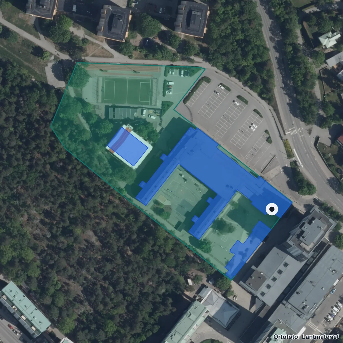 Flygbild över Näsbypark resursskola, ortofoto från Lantmäteriet