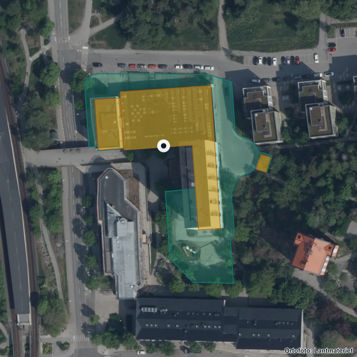 Flygbild över Kulturskolan Raketen, ortofoto från Lantmäteriet