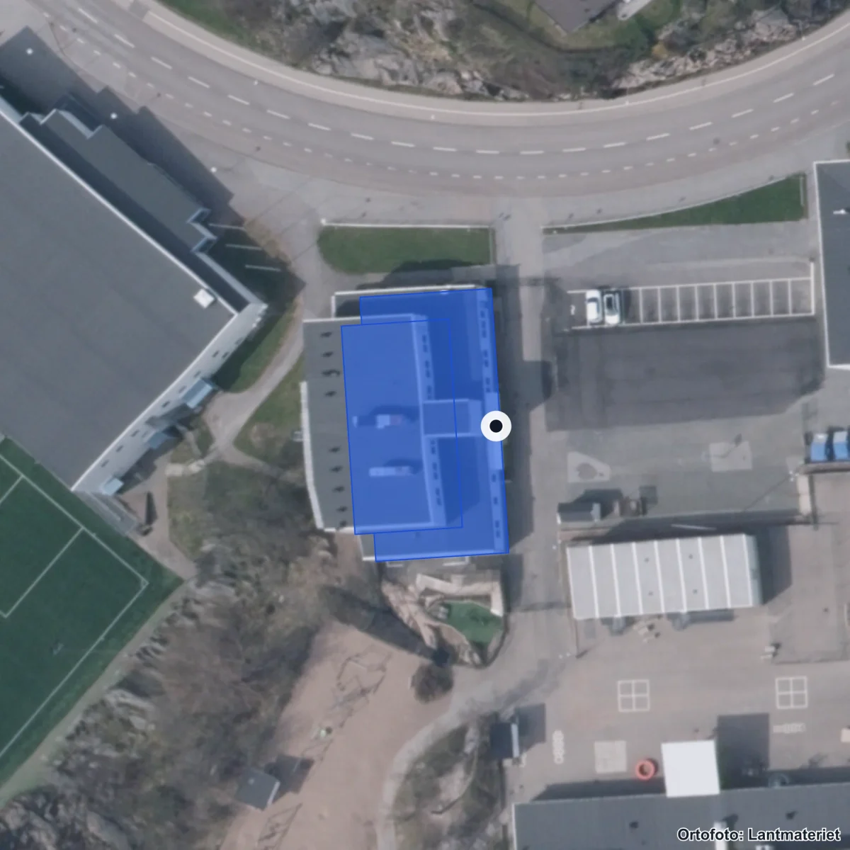 Flygbild över Anpassad gymnasieskola, ortofoto från Lantmäteriet