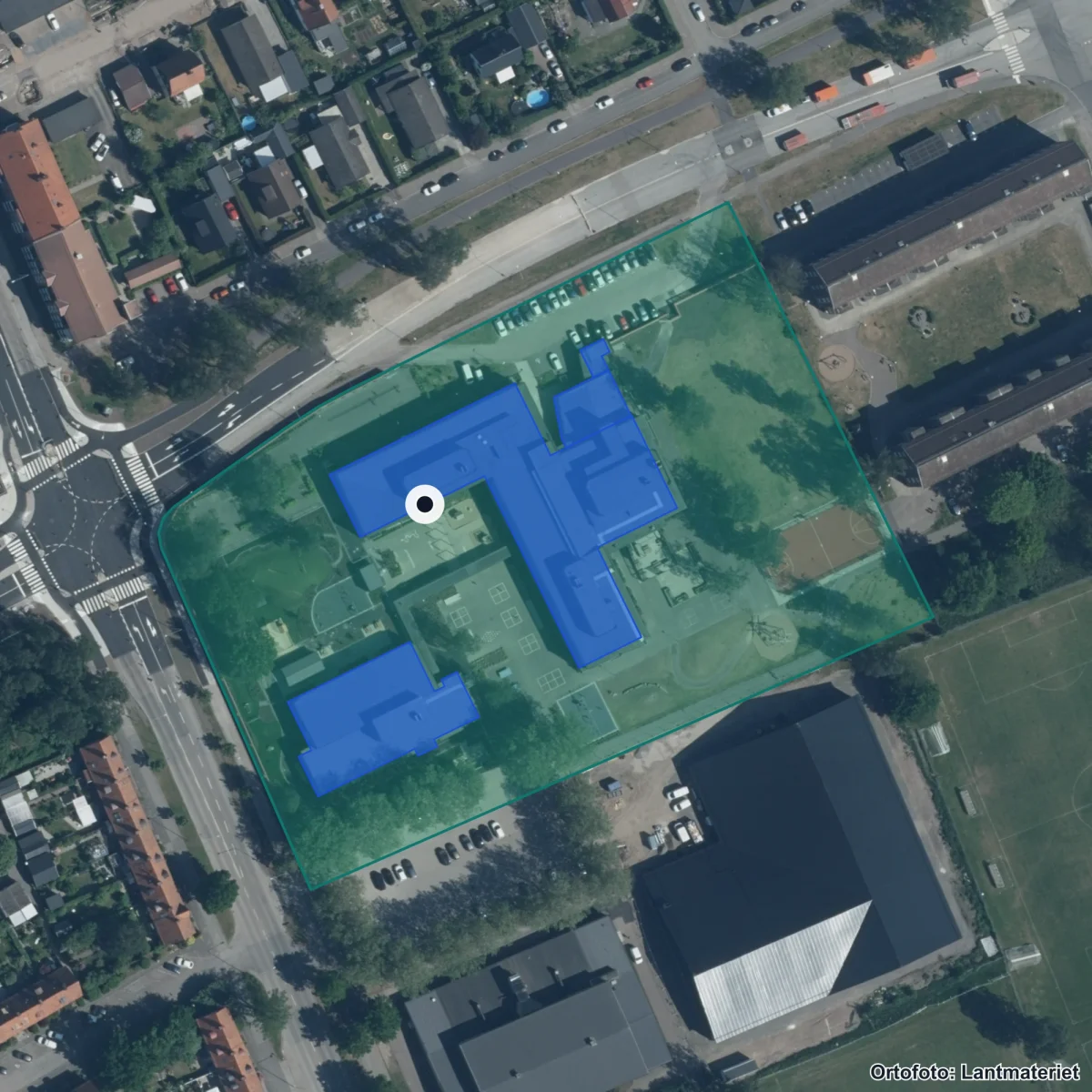 Flygbild över Fridaskolan i Helsingborg, ortofoto från Lantmäteriet