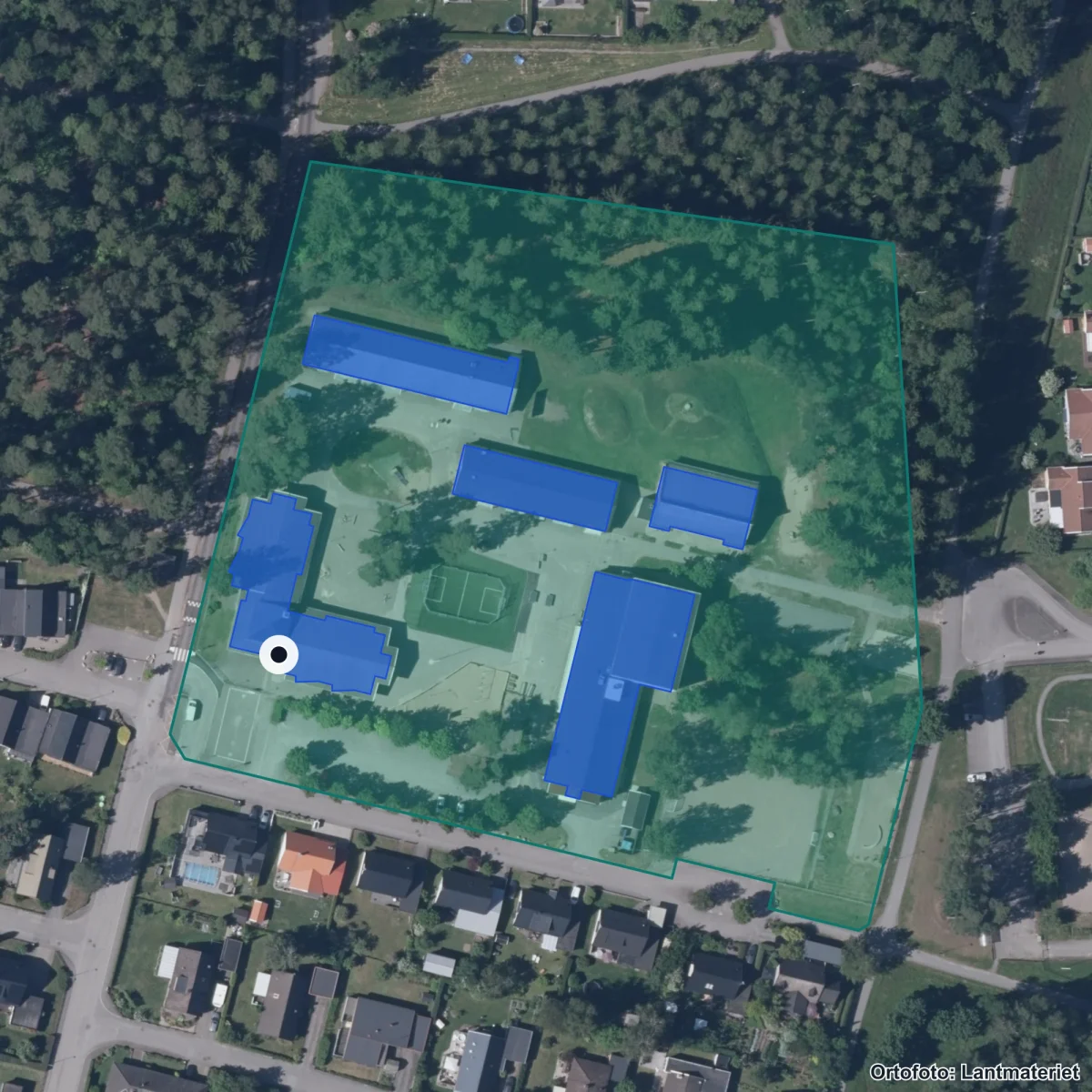 Flygbild över Hovshagaskolan, ortofoto från Lantmäteriet