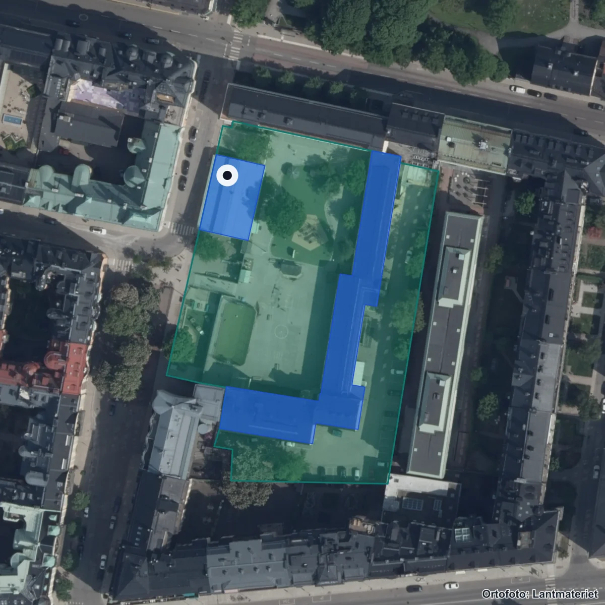 Flygbild över Eiraskolan, ortofoto från Lantmäteriet