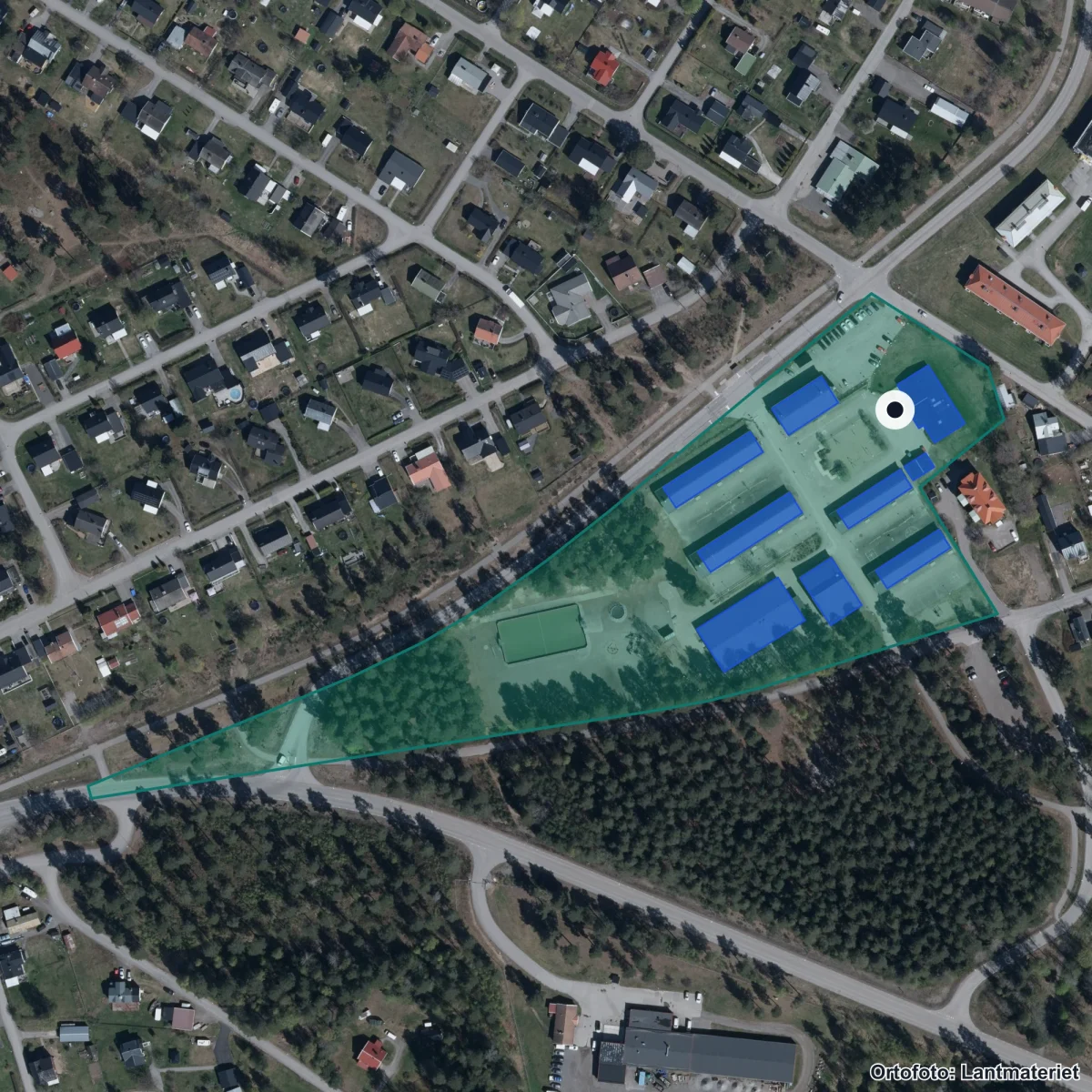 Flygbild över Böle skola, ortofoto från Lantmäteriet