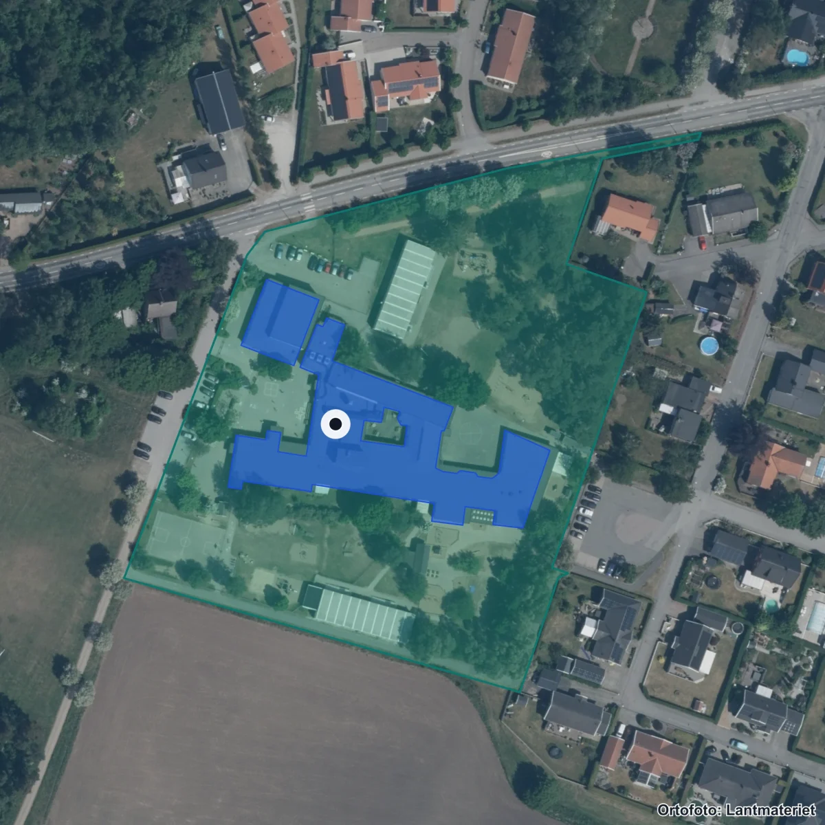 Flygbild över Dösjebroskolan, ortofoto från Lantmäteriet