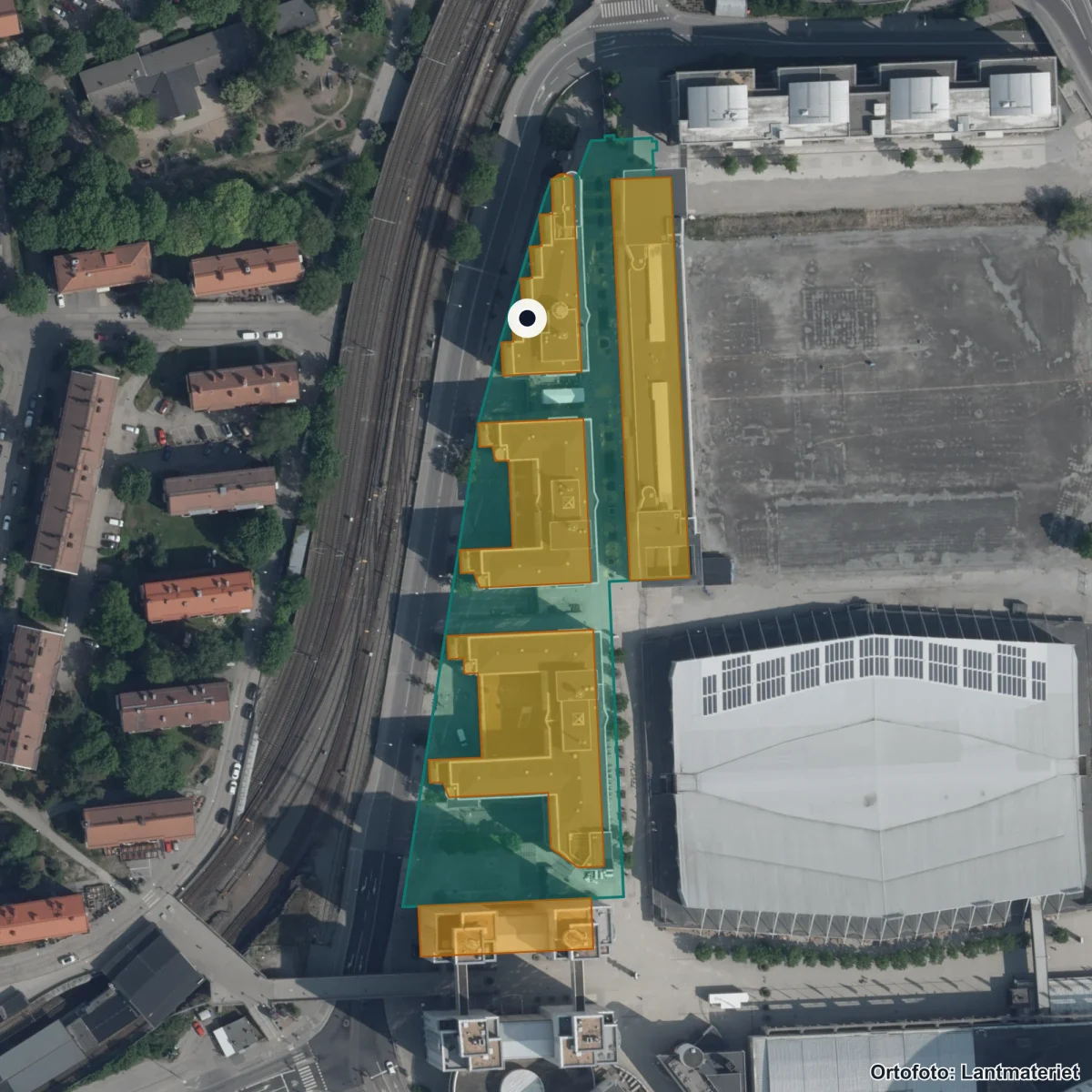 Flygbild över Kunskapsgymnasiet Stockholm, ortofoto från Lantmäteriet