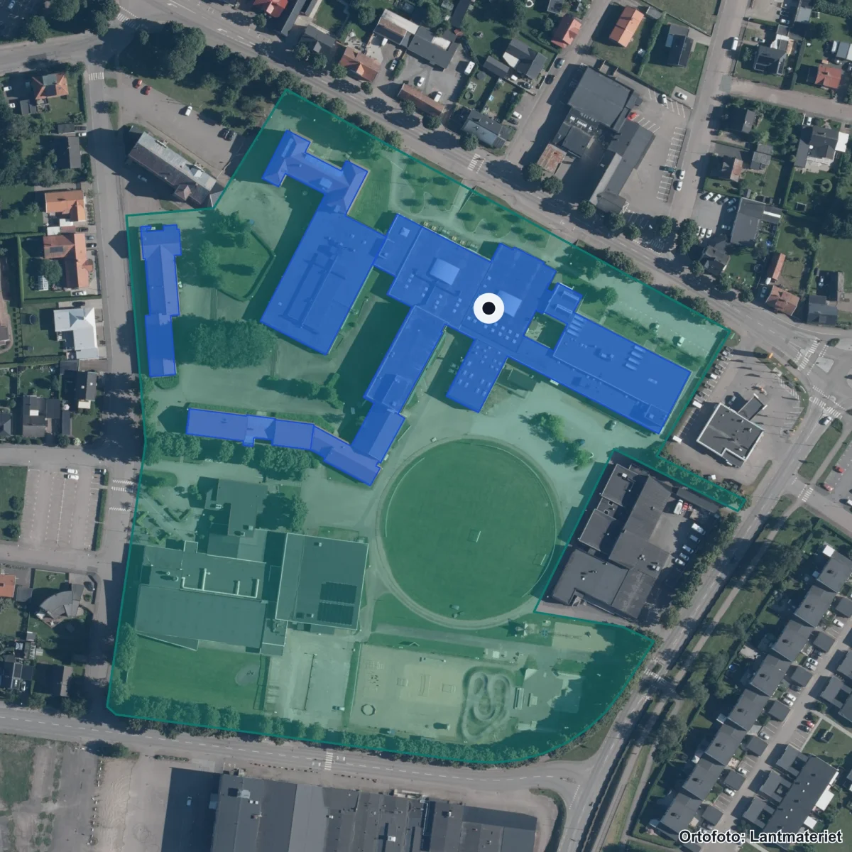 Flygbild över Åbyskolan, ortofoto från Lantmäteriet