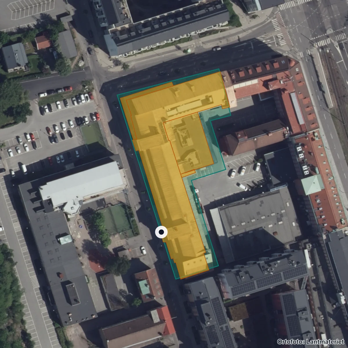 Flygbild över Magelungens Gymnasium Göteborg, ortofoto från Lantmäteriet