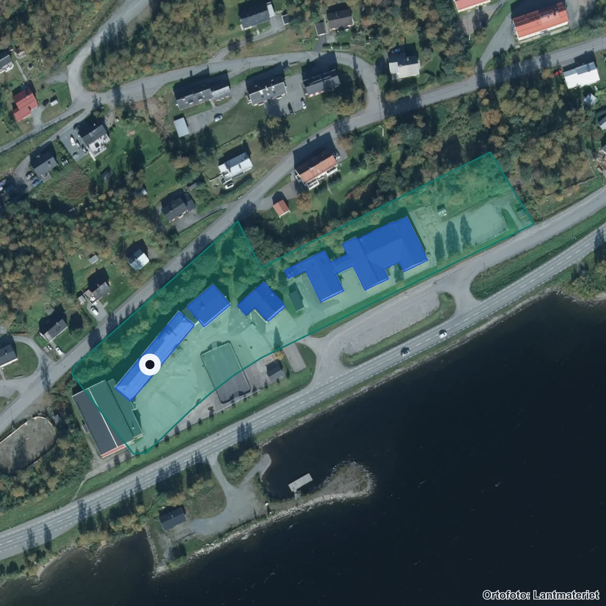 Flygbild över Tärnaby Alpina Gymnasium, ortofoto från Lantmäteriet