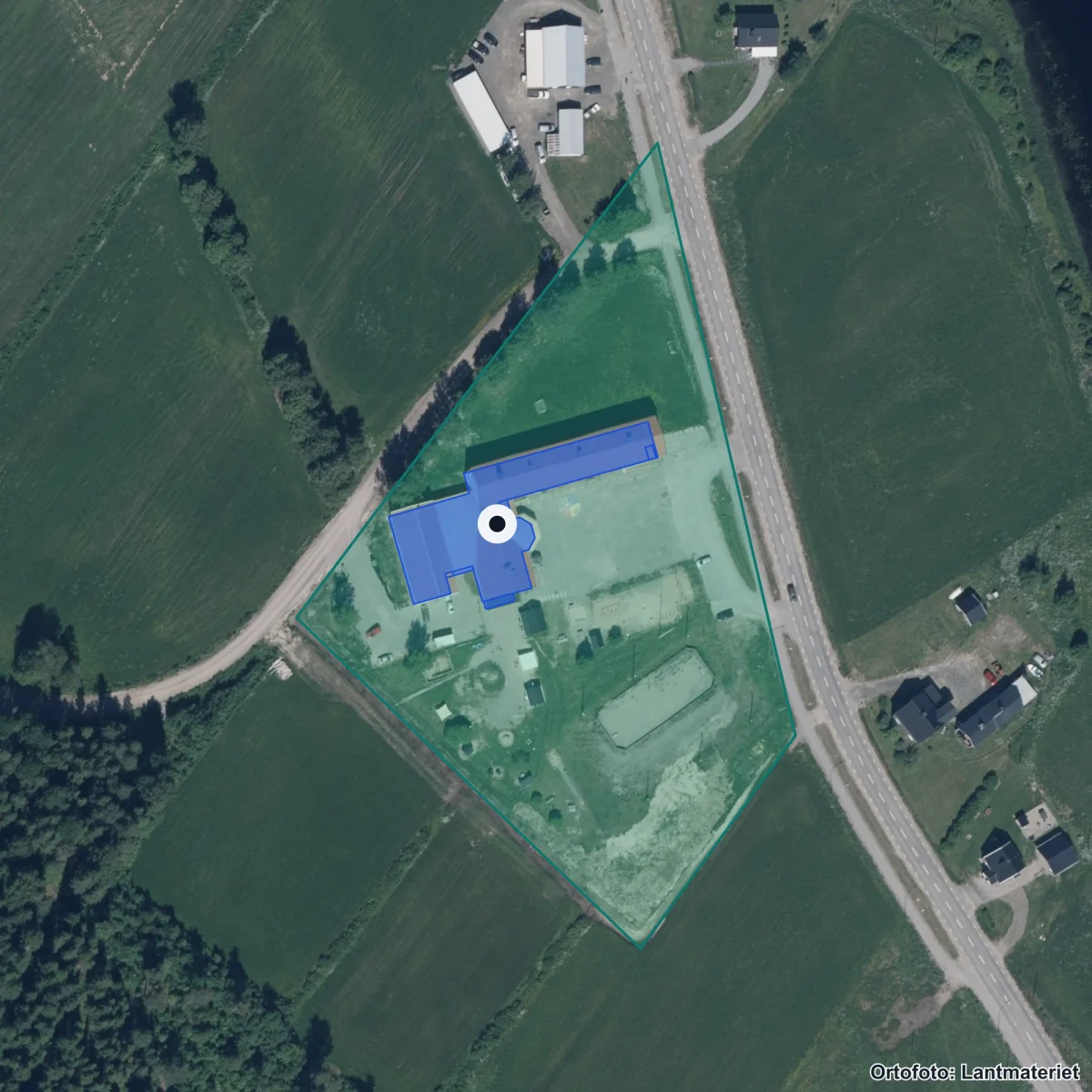 Flygbild över Norrflärkeskolan, ortofoto från Lantmäteriet