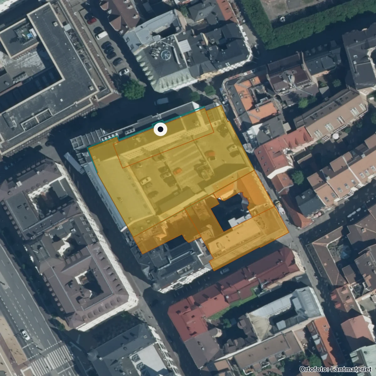 Flygbild över Tekniska Gymnasiet Helsingborg, ortofoto från Lantmäteriet